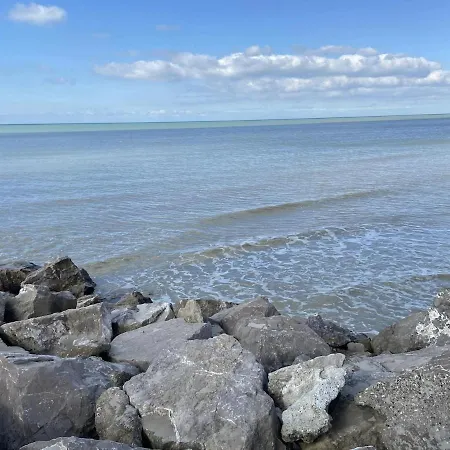 Entre Sable Et Ocean, Avec Vue