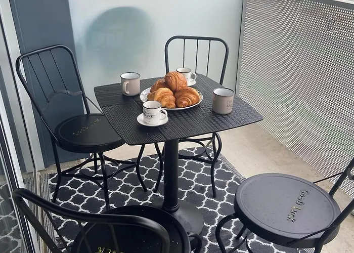 Entre Sable Et Océan, Avec Vue